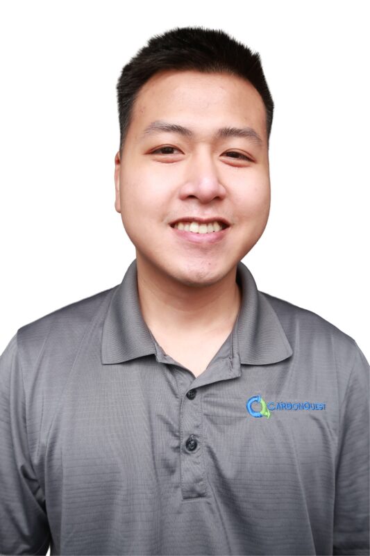 Dat Nguyen's headshot